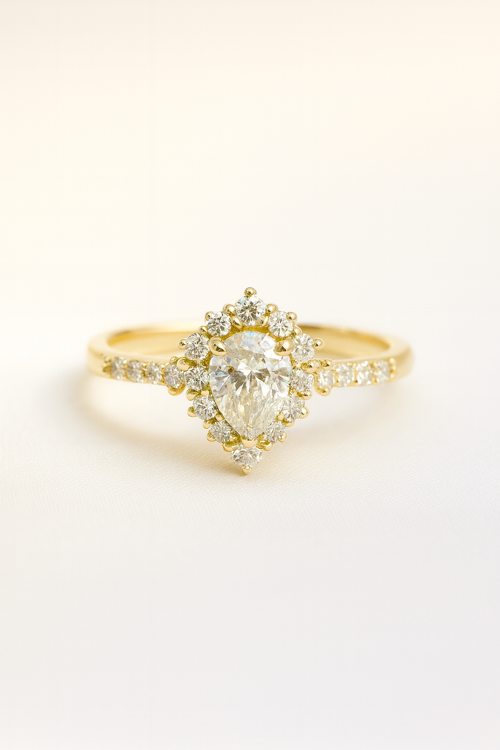 K18　ダイヤマーキスカットリング