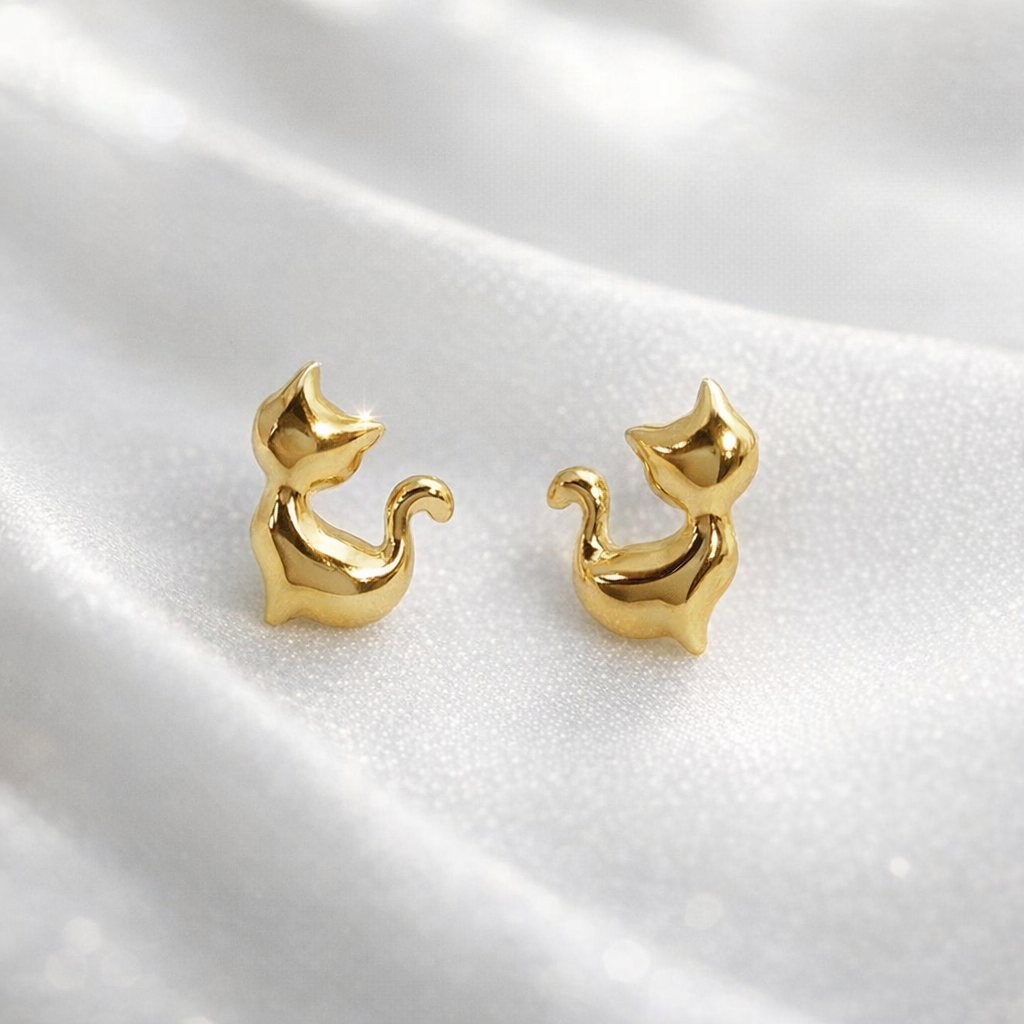 K18 キャットピアス