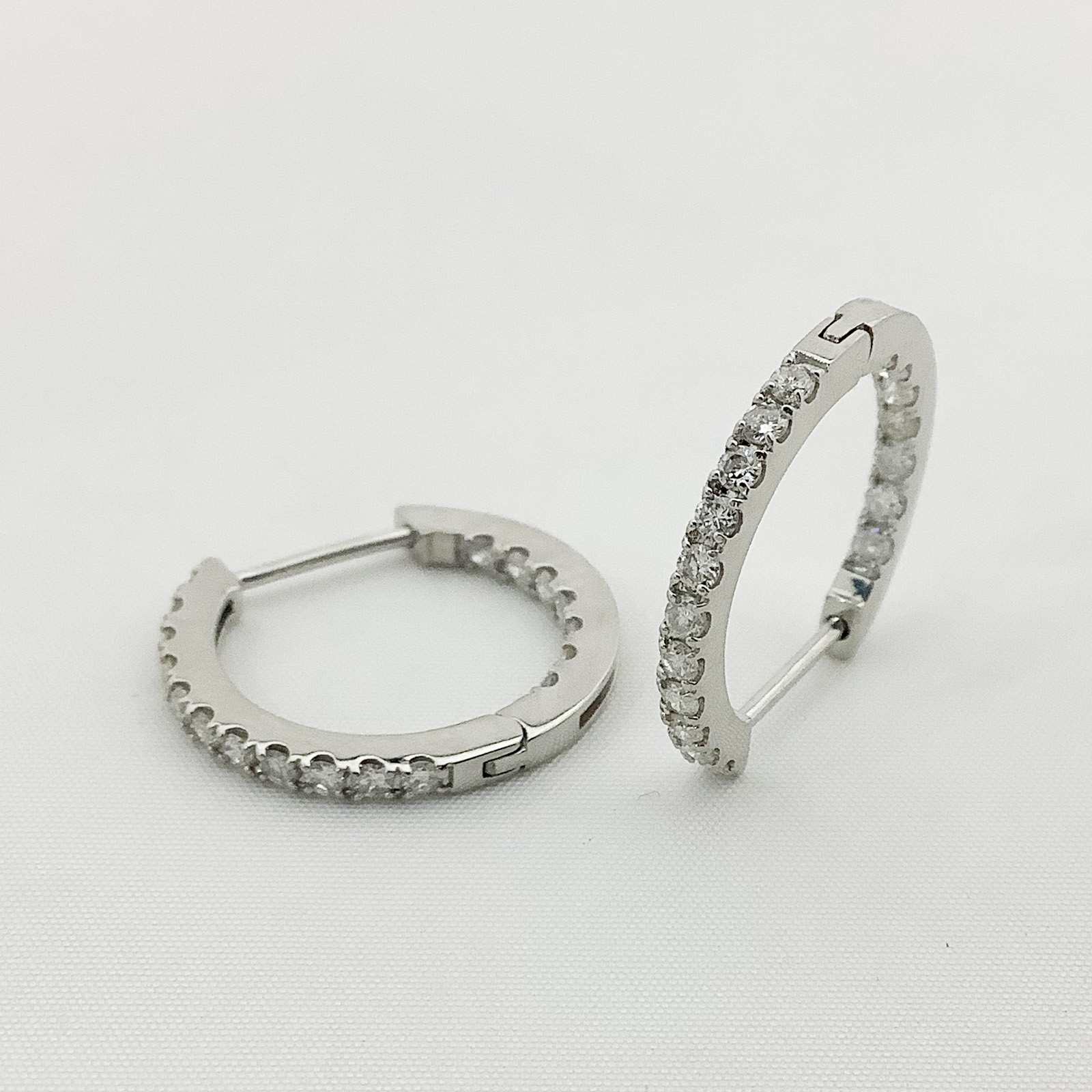 Ptダイヤフープピアス（バネ式）