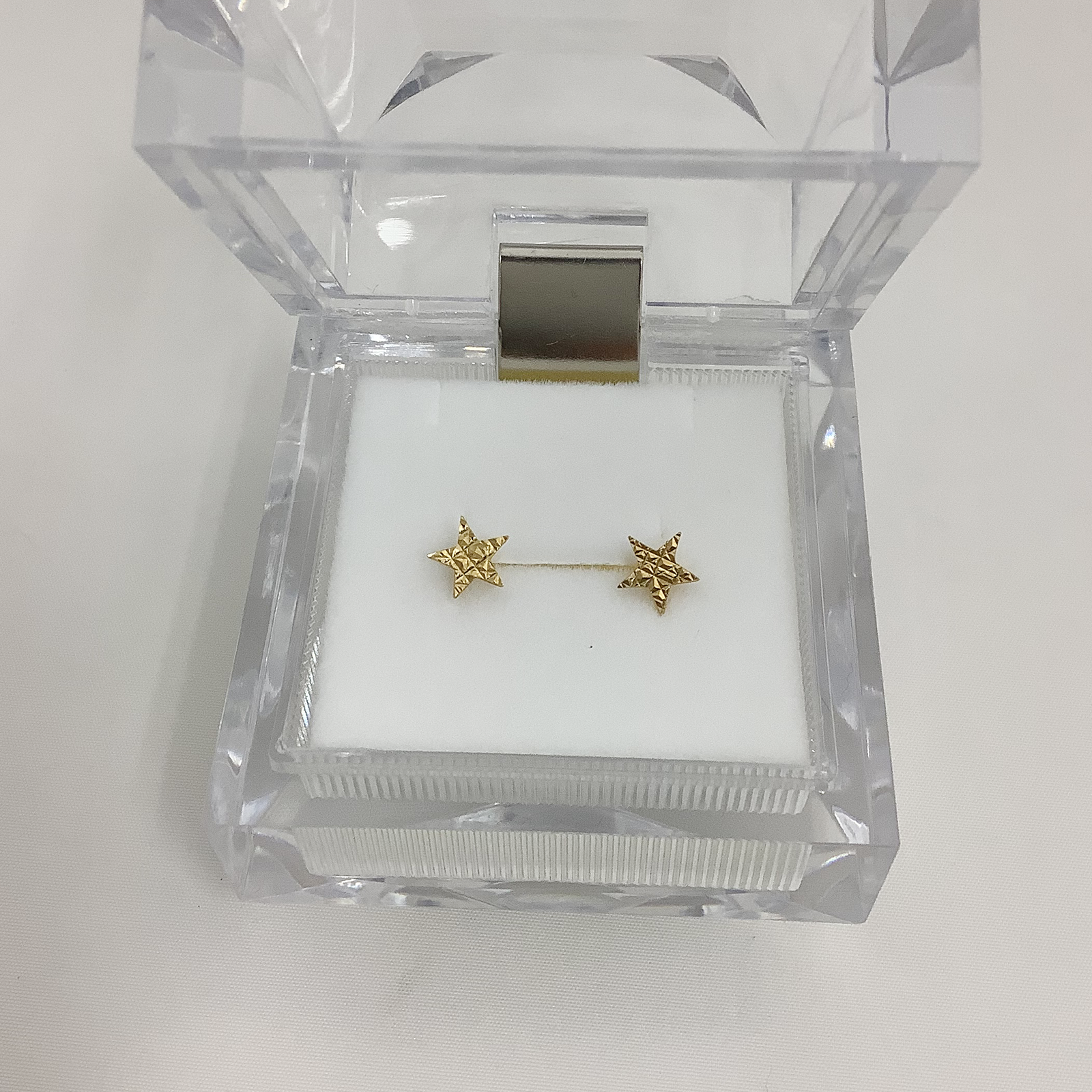 K18 スターピアス