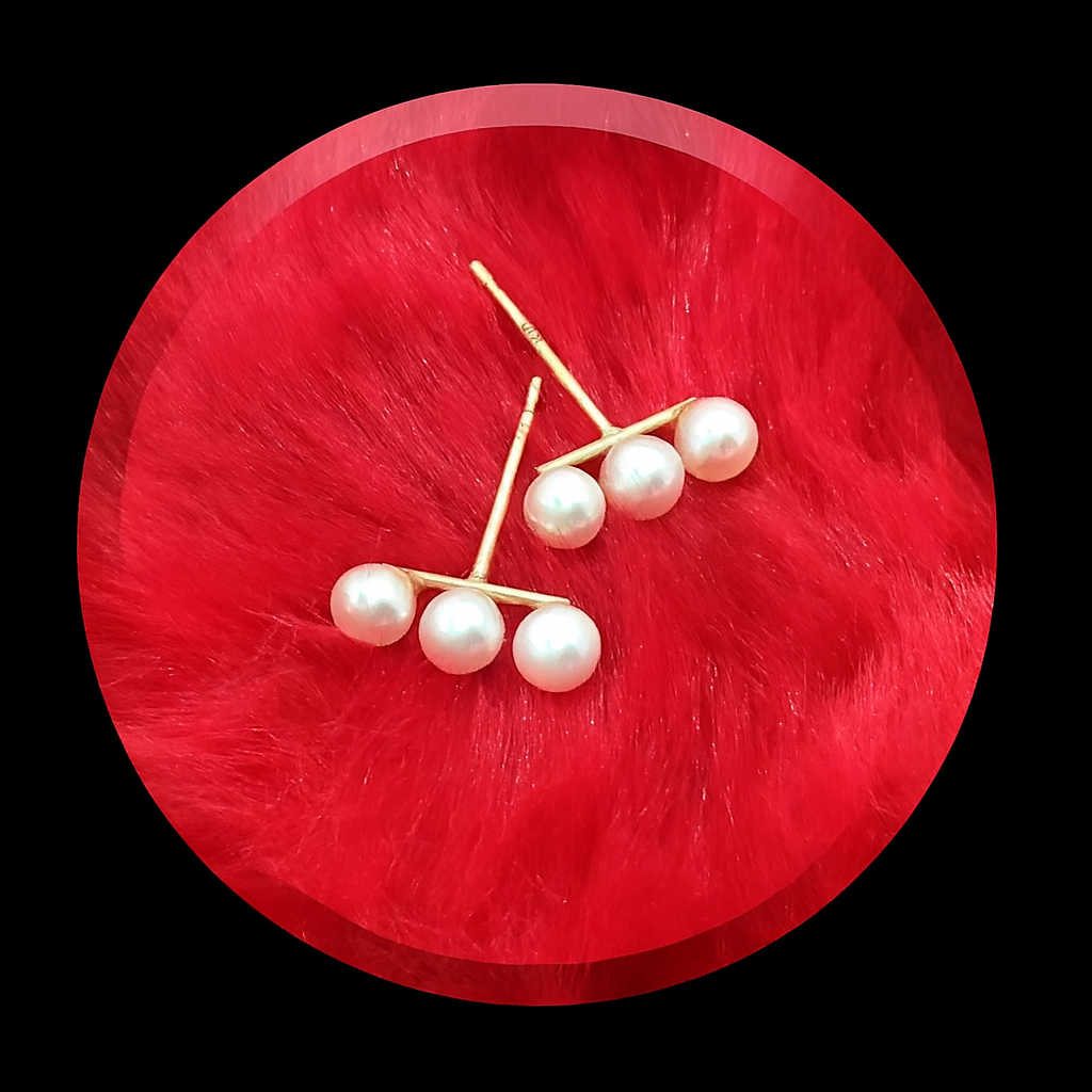 K10淡水ベビーパールピアス